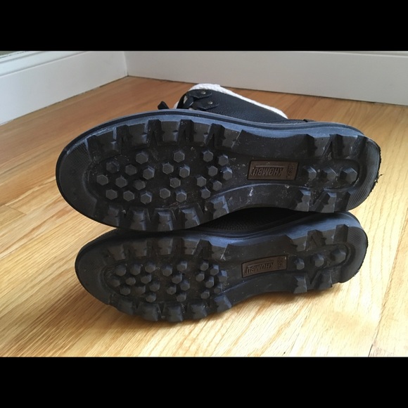 Khombu black lace up pebble leather boots size 8.5. - Picture 4 of 6